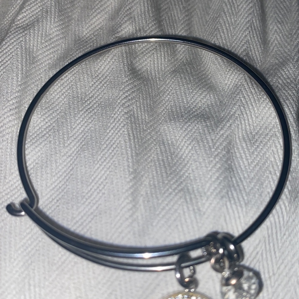 Tinkerbelle bracelet - Picture 3 of 5